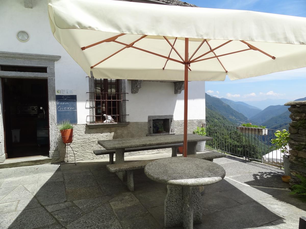 Palazzo Gamboni Swiss Historic Hotel Comologno Экстерьер фото